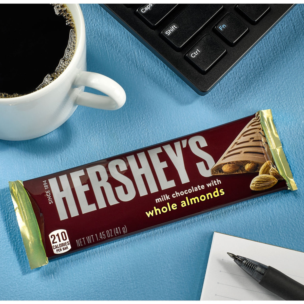 HERSHEY'S Milk Chocolate with Whole Almonds Bar 41G