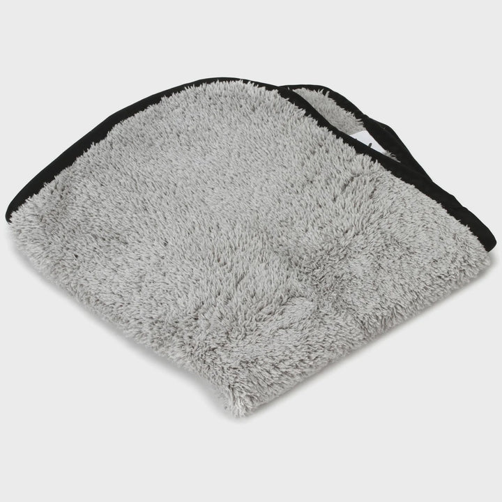 FENDER Guitar Cloth 0990525000 Premium Plush Microfiber Polishing Cloth
