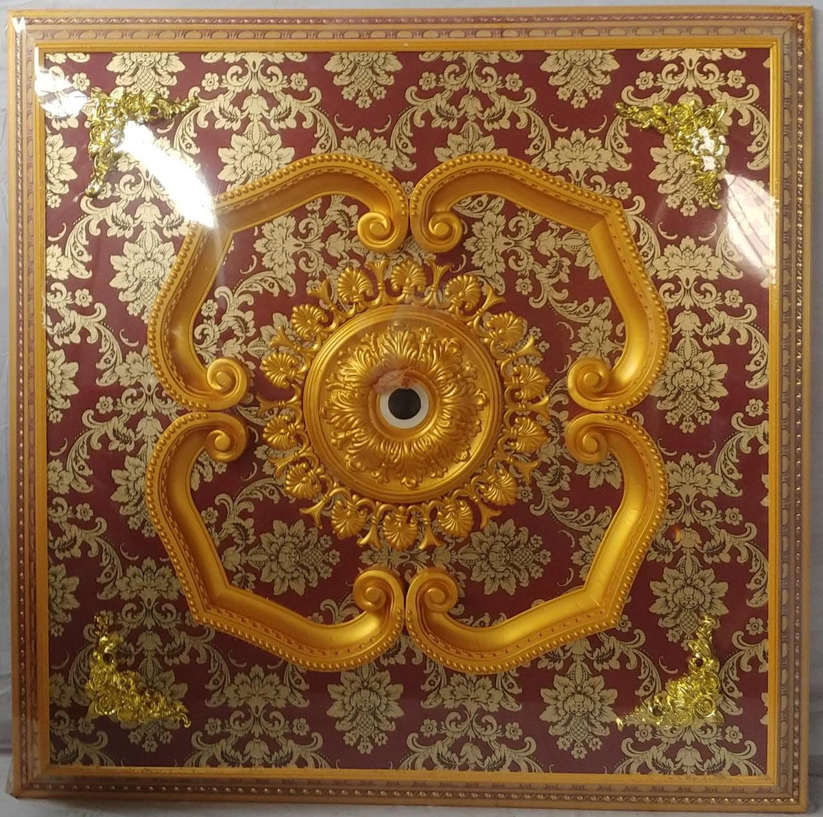 Ceiling Moulding Square 3' X 2' Red & Gold