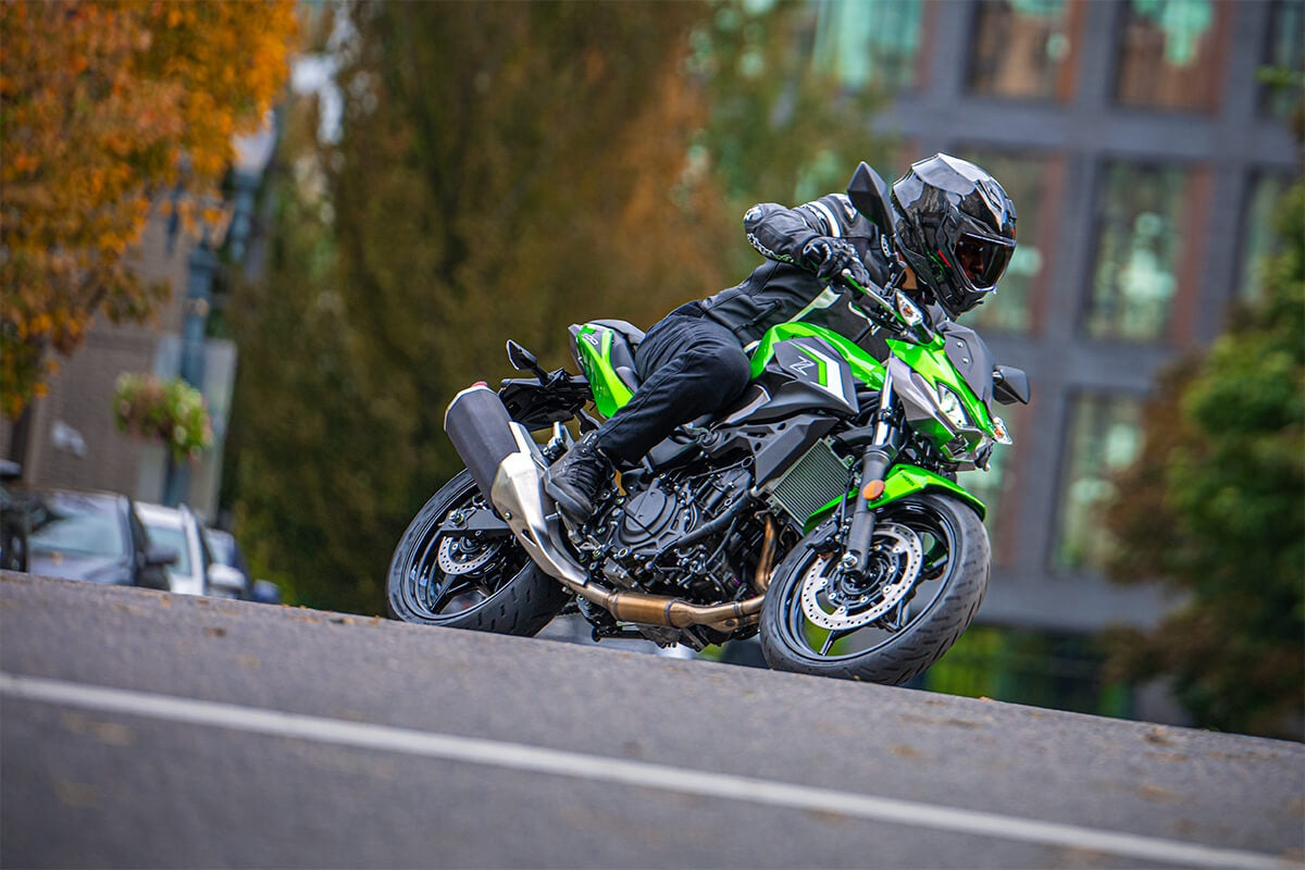 KAWASAKI Motorcycle Z500 ABS Naked 2024 Candy Lime Green