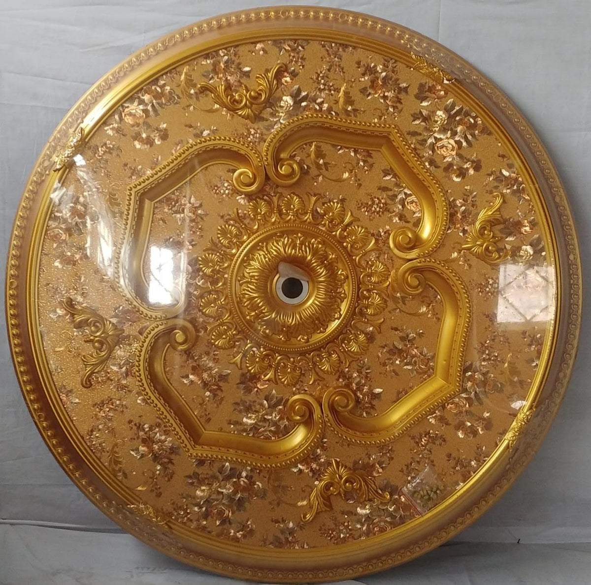 Ceiling Moulding Round 43" Gold