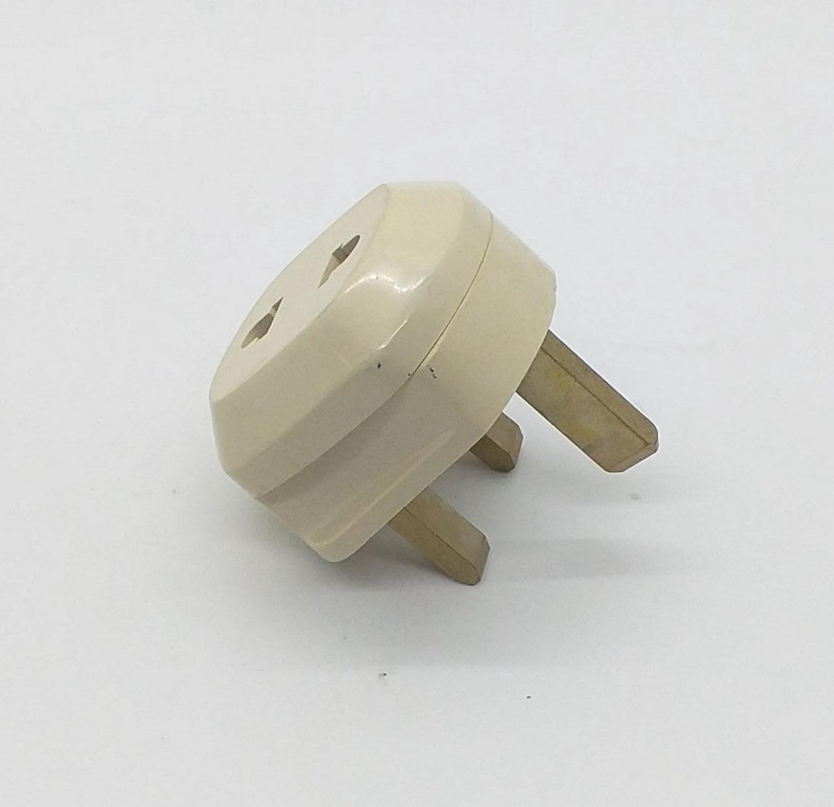 Adaptor 13 Amps 3 Pin - 2 Pin Cream NU-A32