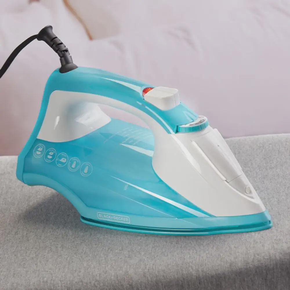BLACK AND DECKER Iron Black & Decker IR1851