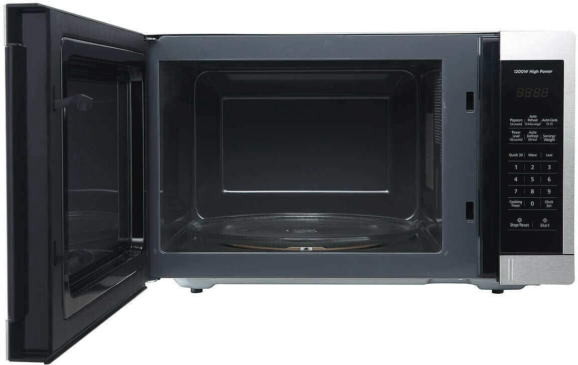 PANASONIC Microwave NN-SC678C 1.3CF Silver