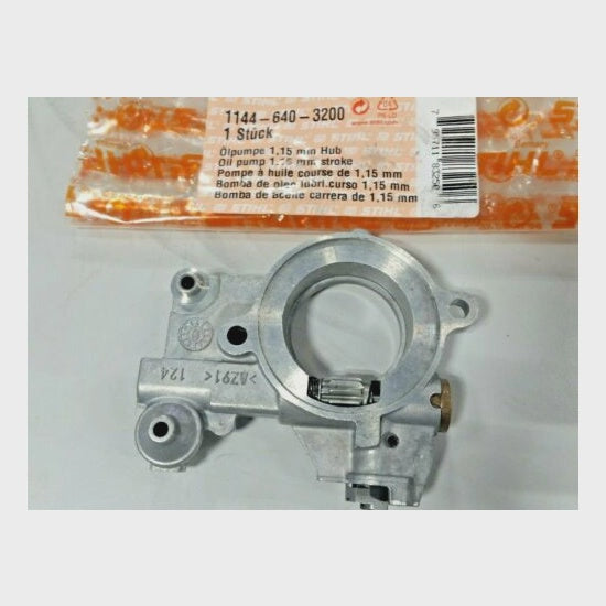 STIHL Oil Pump 1144 640 3200 MS651