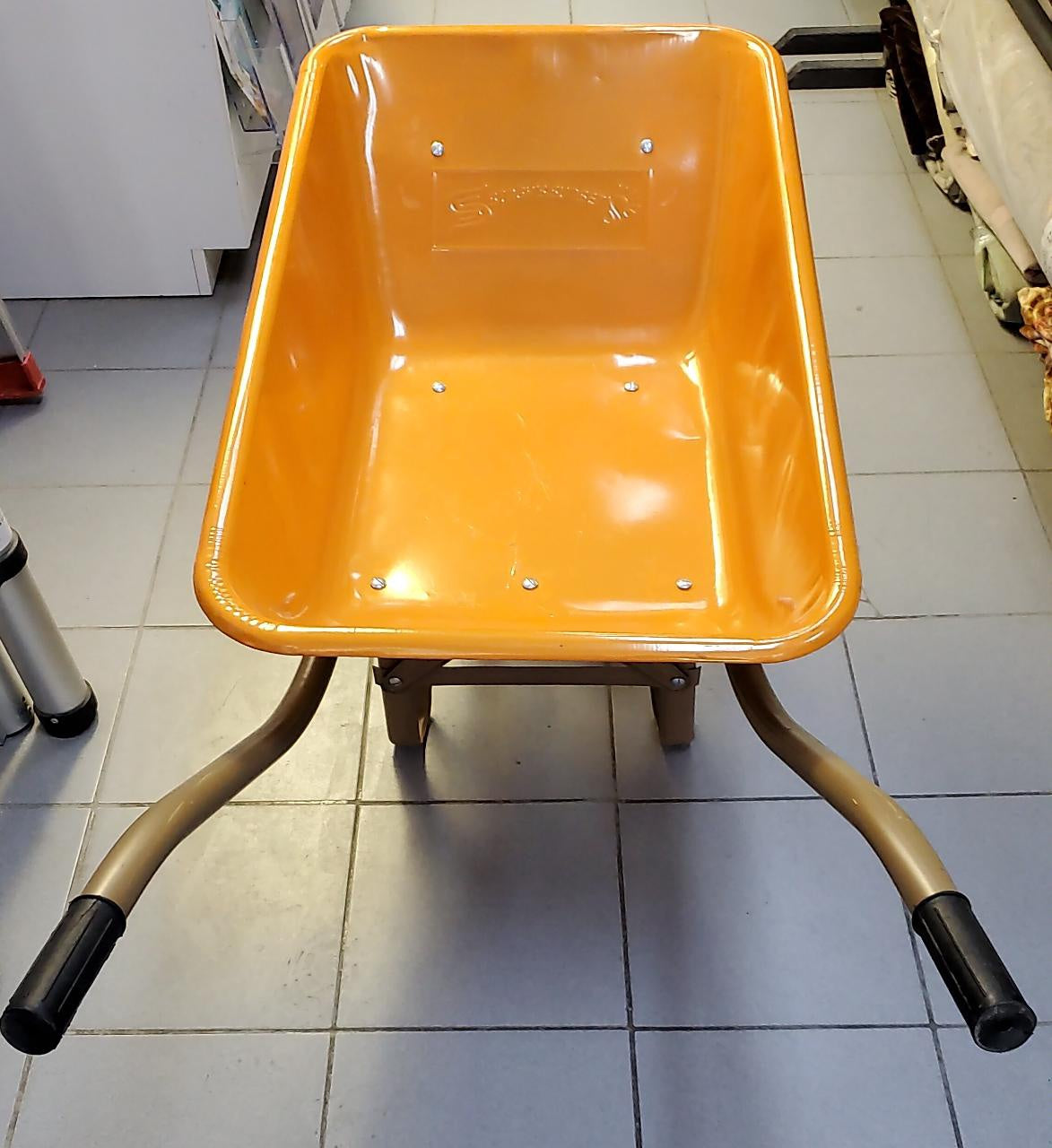 SINGH'S SUNSET Wheel Barrow Orange Air Wheel