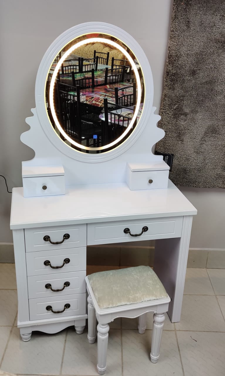 Dresser with Lighted Mirror & Seat 805 White