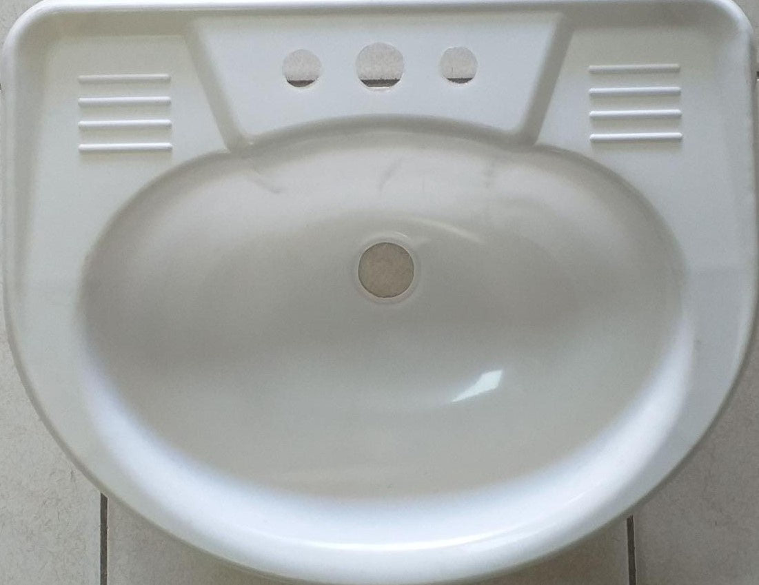 Sink Plastic Round White 3 Hole 19" X 15"