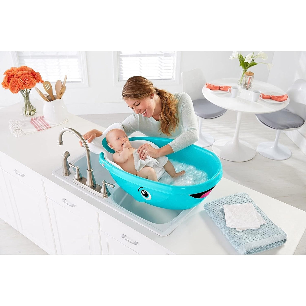 FISHER-PRICE Baby Tub Fisher Price Whale W/INFANT Seat Teal