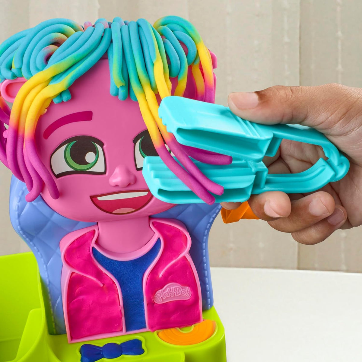 PLAY-DOH Toy Hair Stylin' Salon Playset
