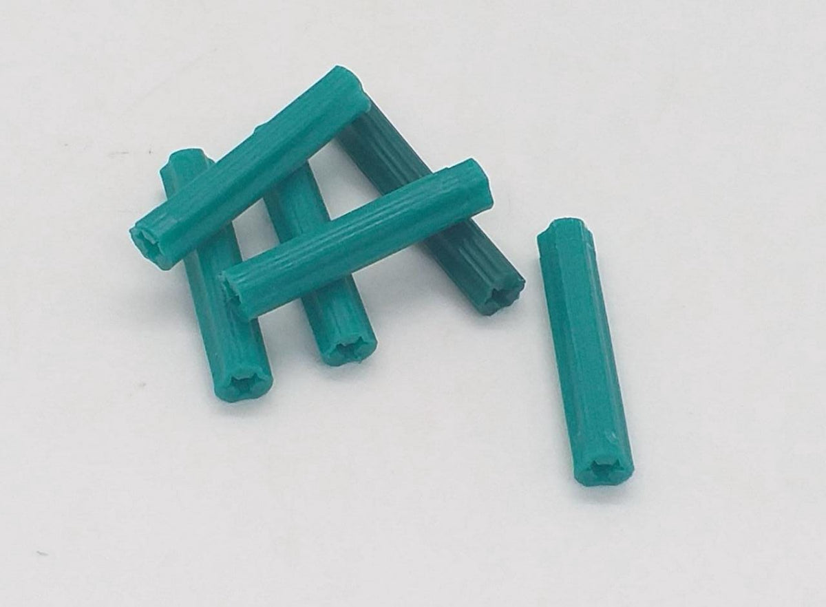 HARDY Wall Plug Green 1 1/2" X 1/4" Sold Each