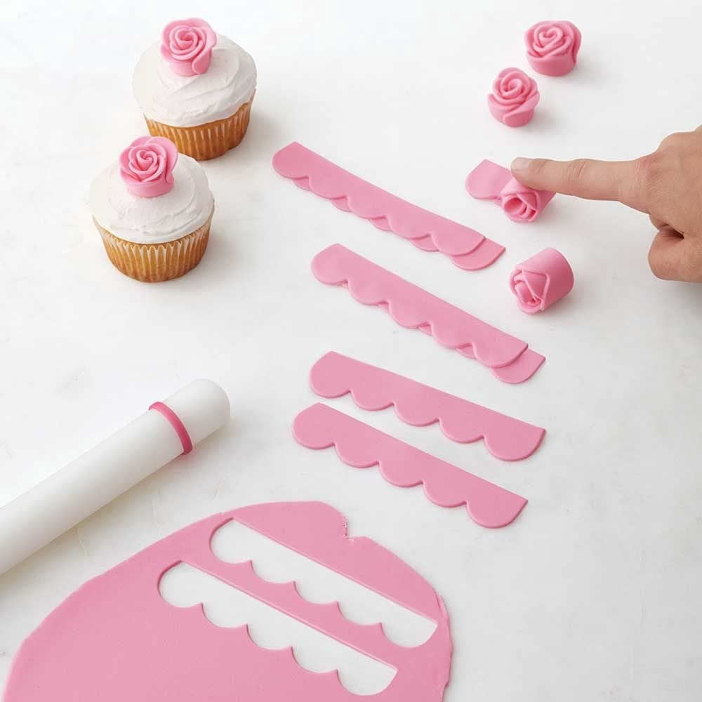 WILTON Baking Easy Bloom Flower CUT-OUT 417-1197