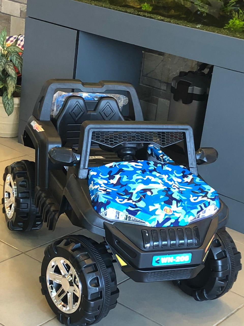Toy Car Ride on 19-72 WN-206