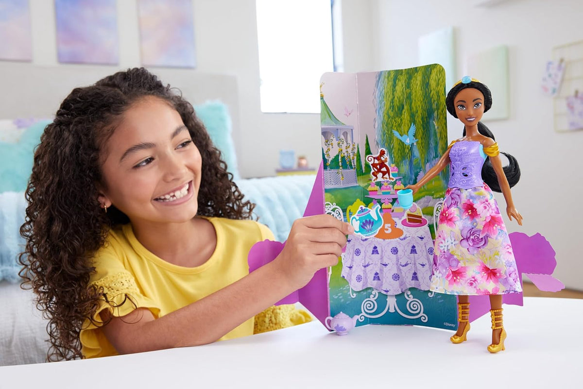 DISNEY Toy Princess Doll Jasmine Spin & Reveal with 11 Surprises