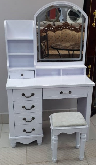 Dresser with Lighted Mirror & Seat 659 White