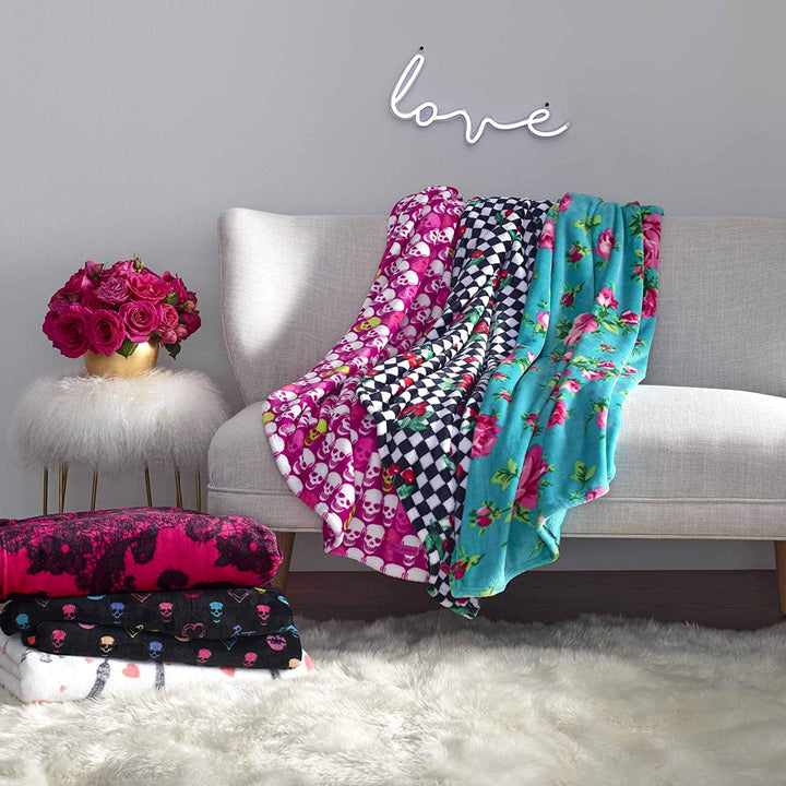BETSEY JOHNSON Throw Blanket Plush Floral