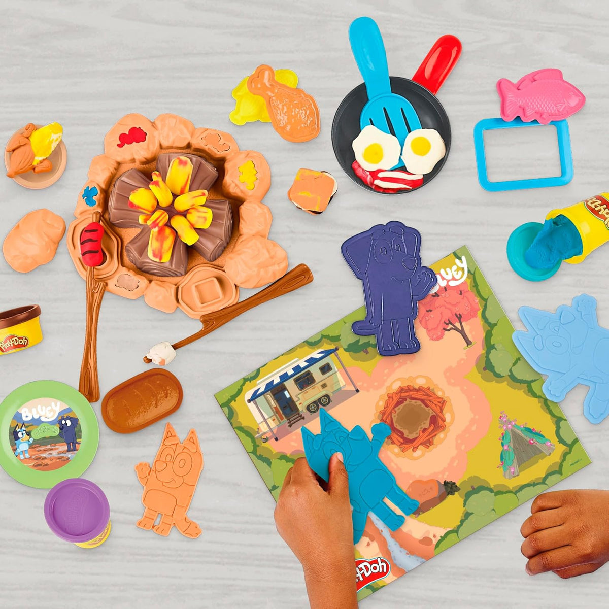 PLAY-DOH Toy Bluey Goes Camping Playset