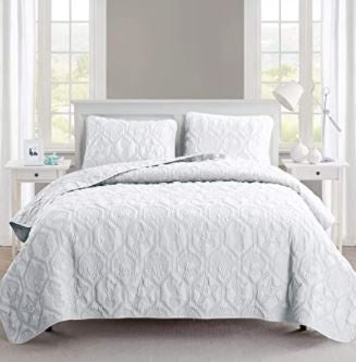 VCNY Quilt Set King White 3 Pcs Lightweight Shore Collection