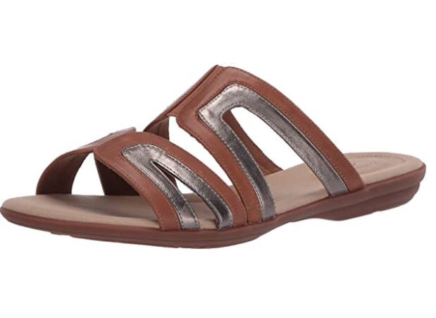 CLARKS Footwear Women's Ada Lilah Flat Sandal Tan Combi LEATHER/SYNTHETIC