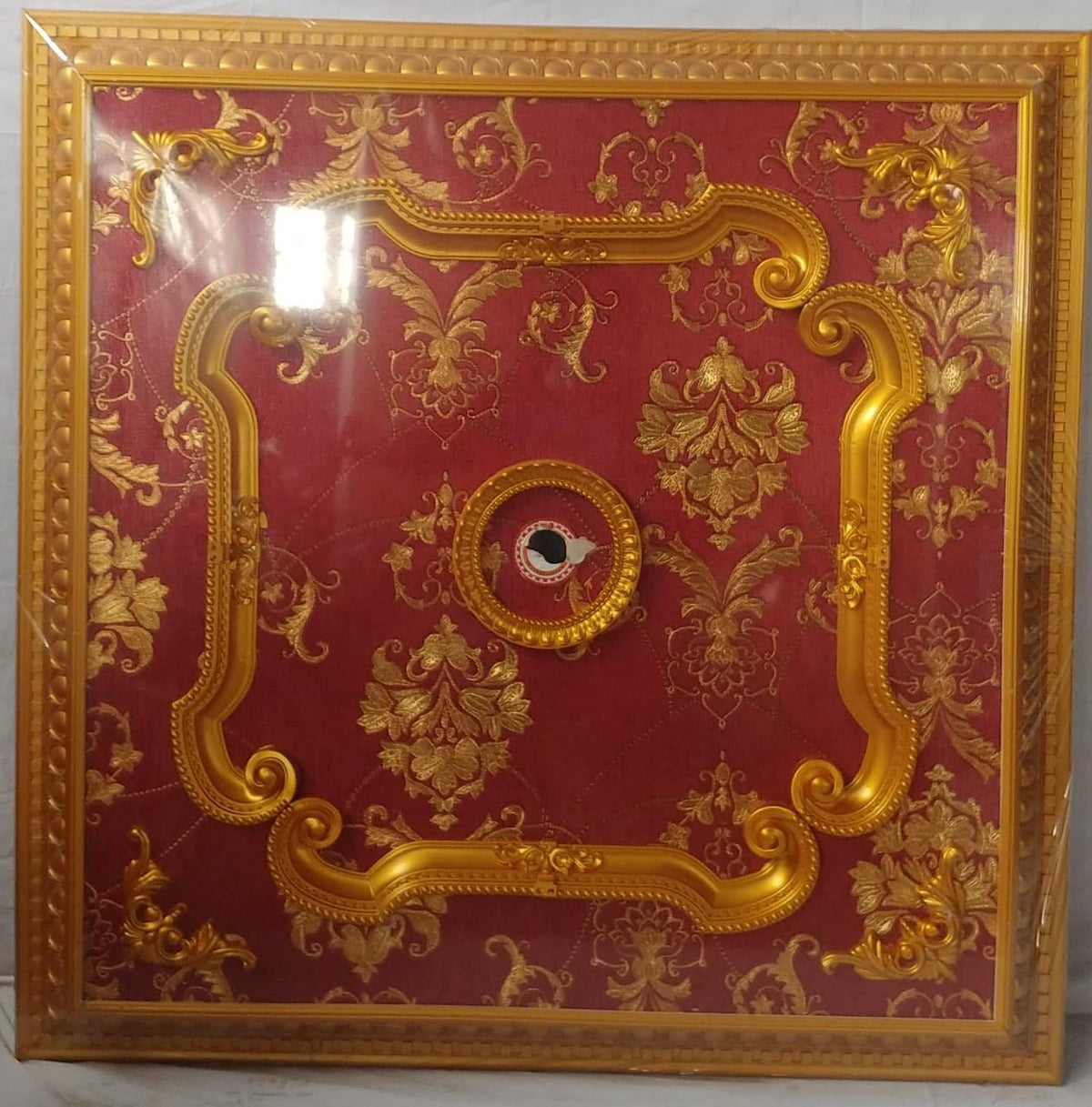 Ceiling Moulding Square 3' X 2' Red & Gold