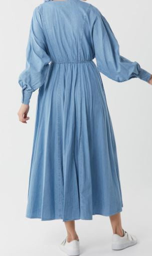 Dress Denim Light Wash W/POCKETS