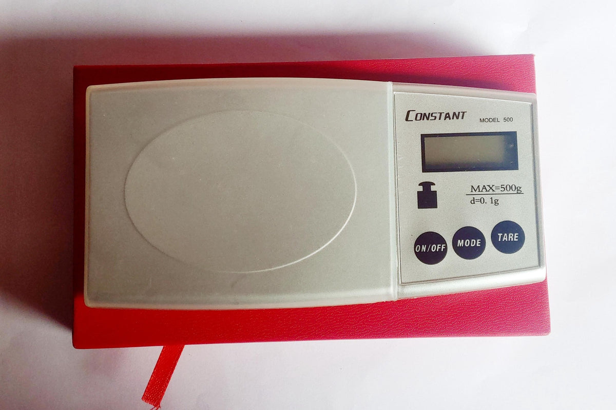 Scale Pocket Gold Electronic Constant 500 Red Box
