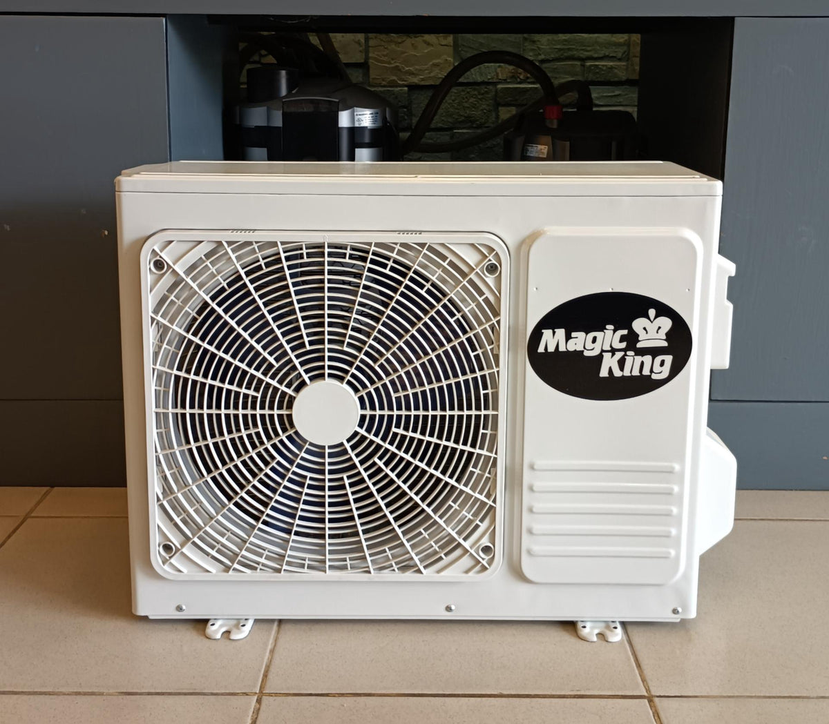 MAGIC KING Air Conditioner 12000BTU Reg 220V Split CSC-12K