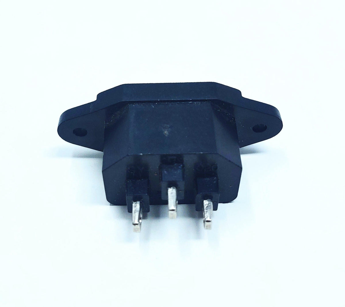 BLASTKING Plug Chass A/C 3 Pins I-SJ227 Computer Socket