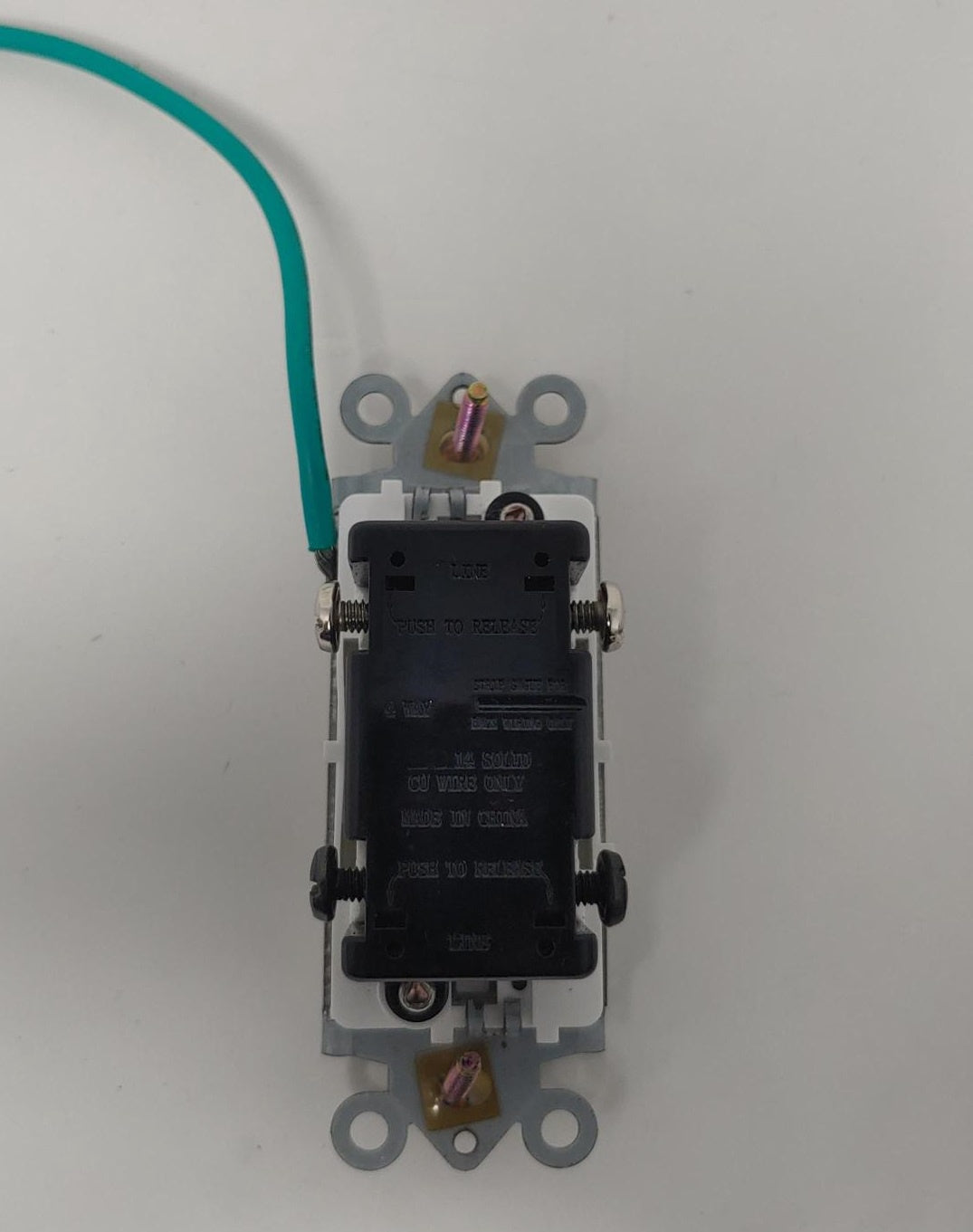 Switch Decora Double Pole 15A 120-277VAC White F211201