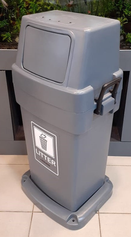 Bin Plastic Medium with Cover Roto 30GAL with Base Litter Swinger Heavy Duty
