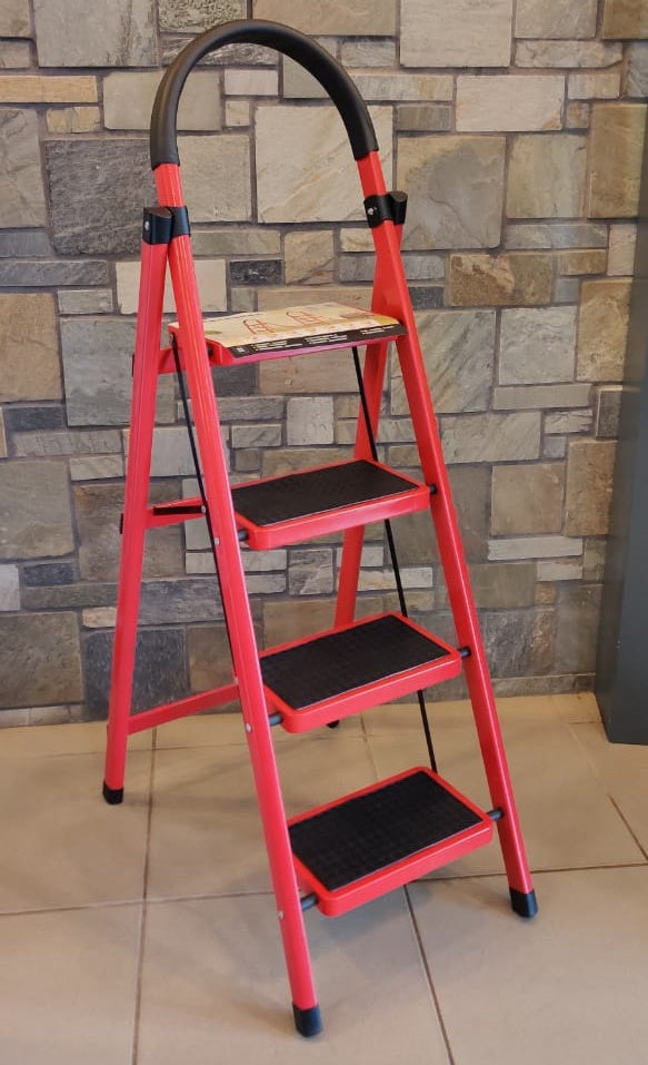 Ladder 4 Step Red & Black Bu Bu Gao Home Folding NS-311837