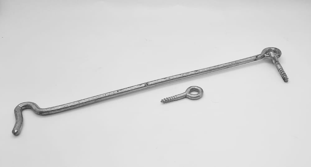 Hook & Eye 10" Window Silver