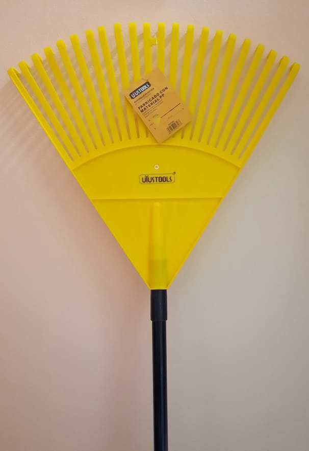 USTOOLS Rake Fan Yellow 22T RAP22U W/STICK