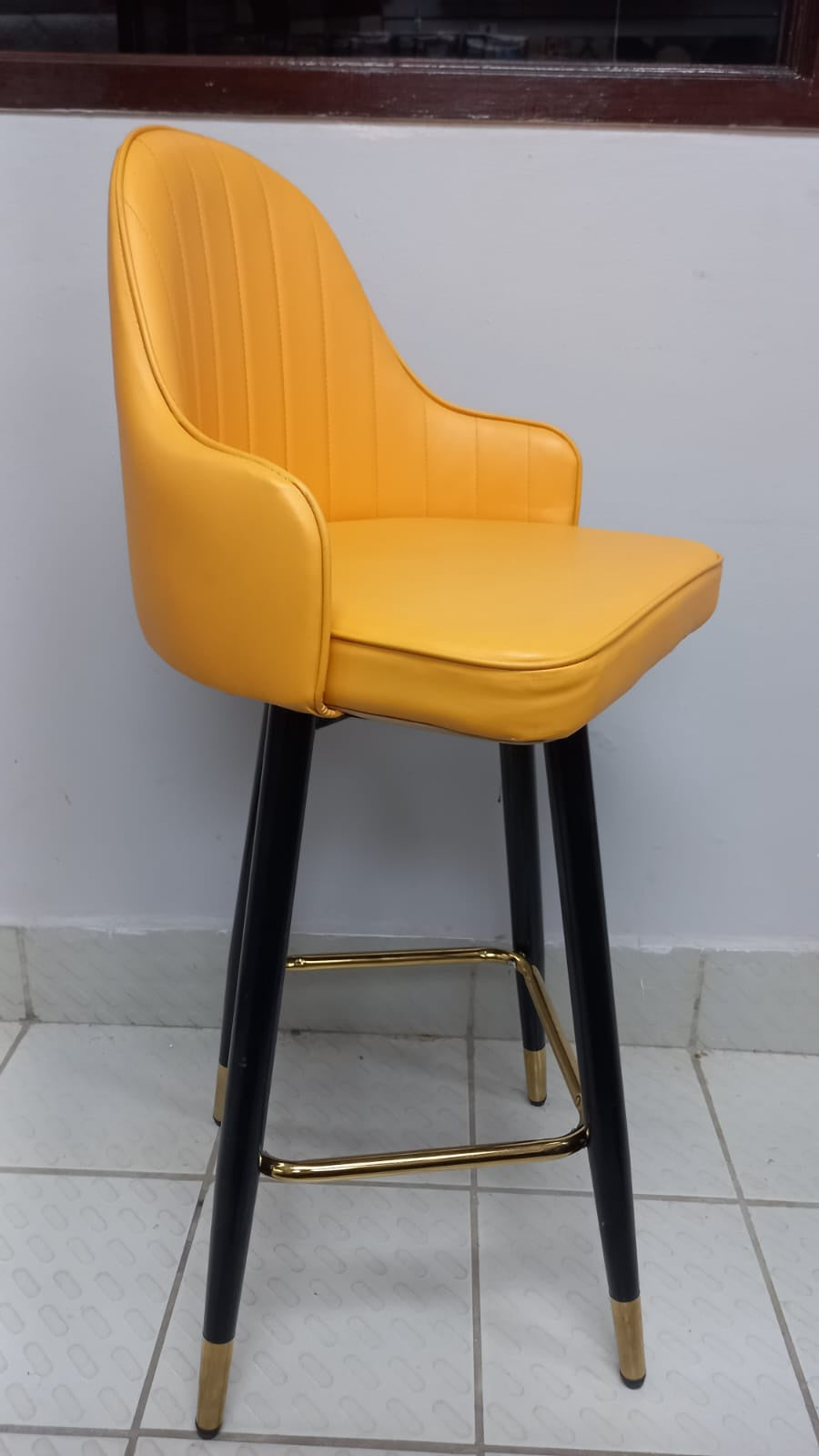Bar Stool 01 Black & Yellow 4-FOOT