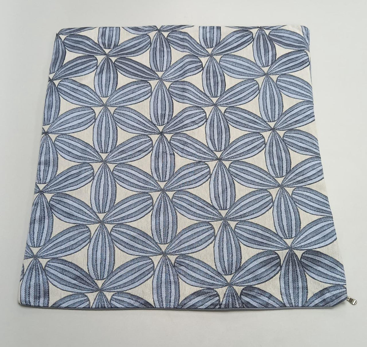 Cushion Cover 0311-4# 17" X 18"