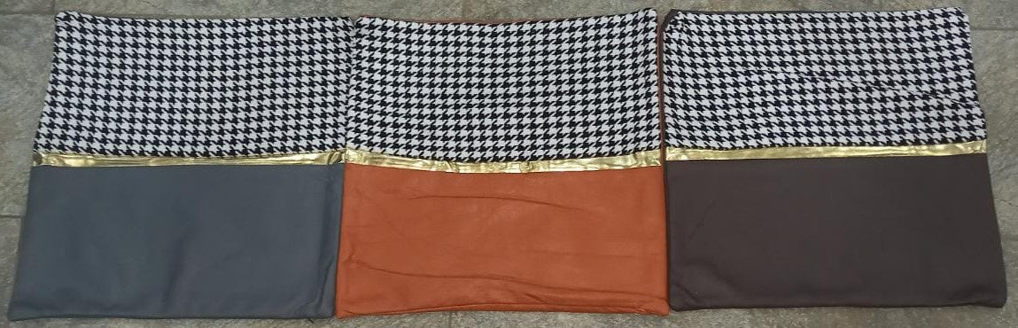 Cushion Cover 0311-21# 17" X 18" Gold Line