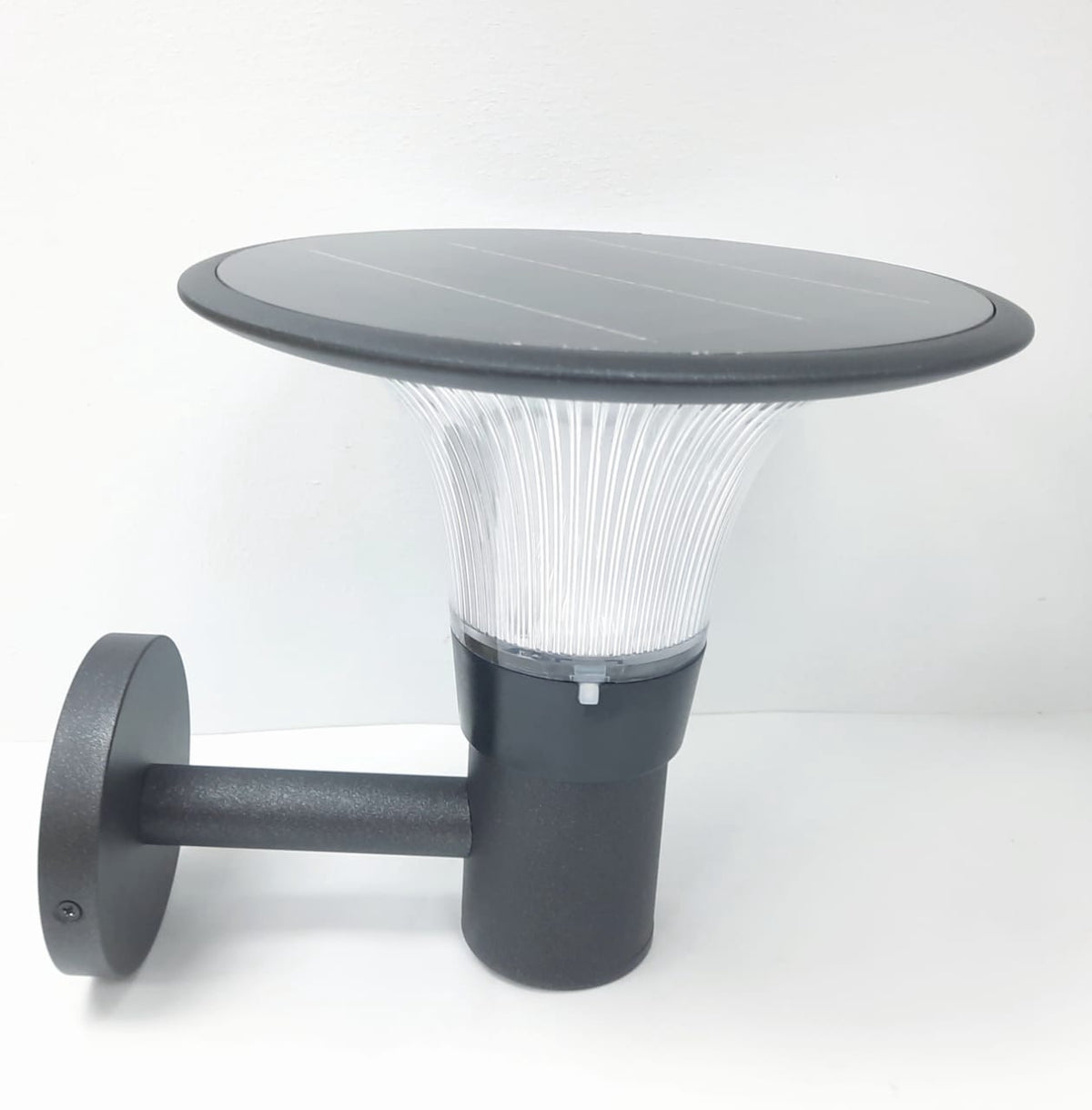 ROOMLUX Light Fixture Solar LED with Bluetooth B72416