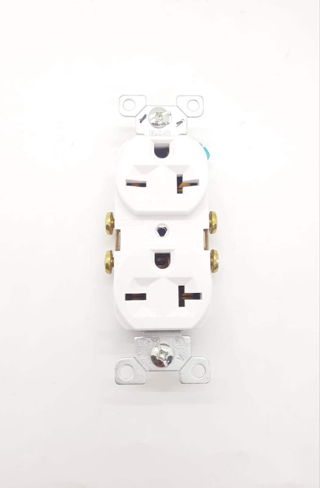 EATON Point Duplex Outlet 20AMPS 250V /Eagle 815W