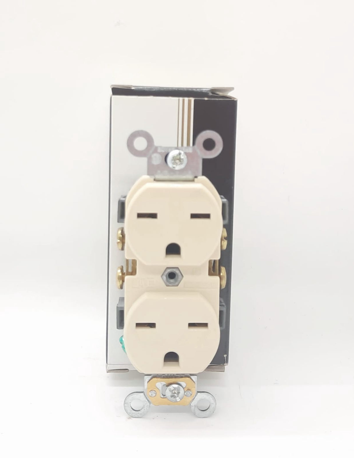LEVITON Point Duplex Outlet 15AMP 250V Levinton 1D43E
