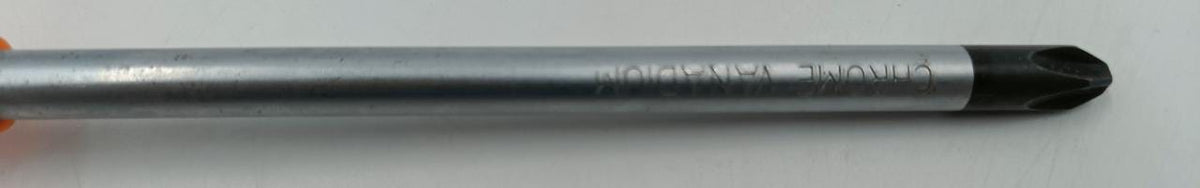 Screwdriver Star 8X150 Black & Orange Magnetic Tip