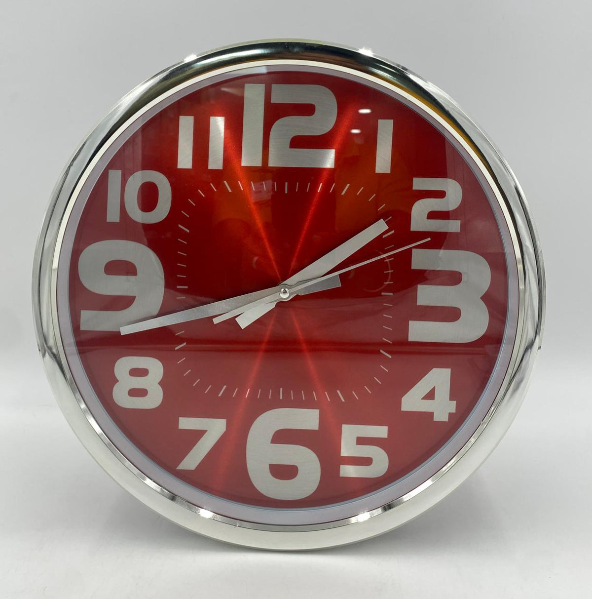 Clock Wall 360H Silver Red