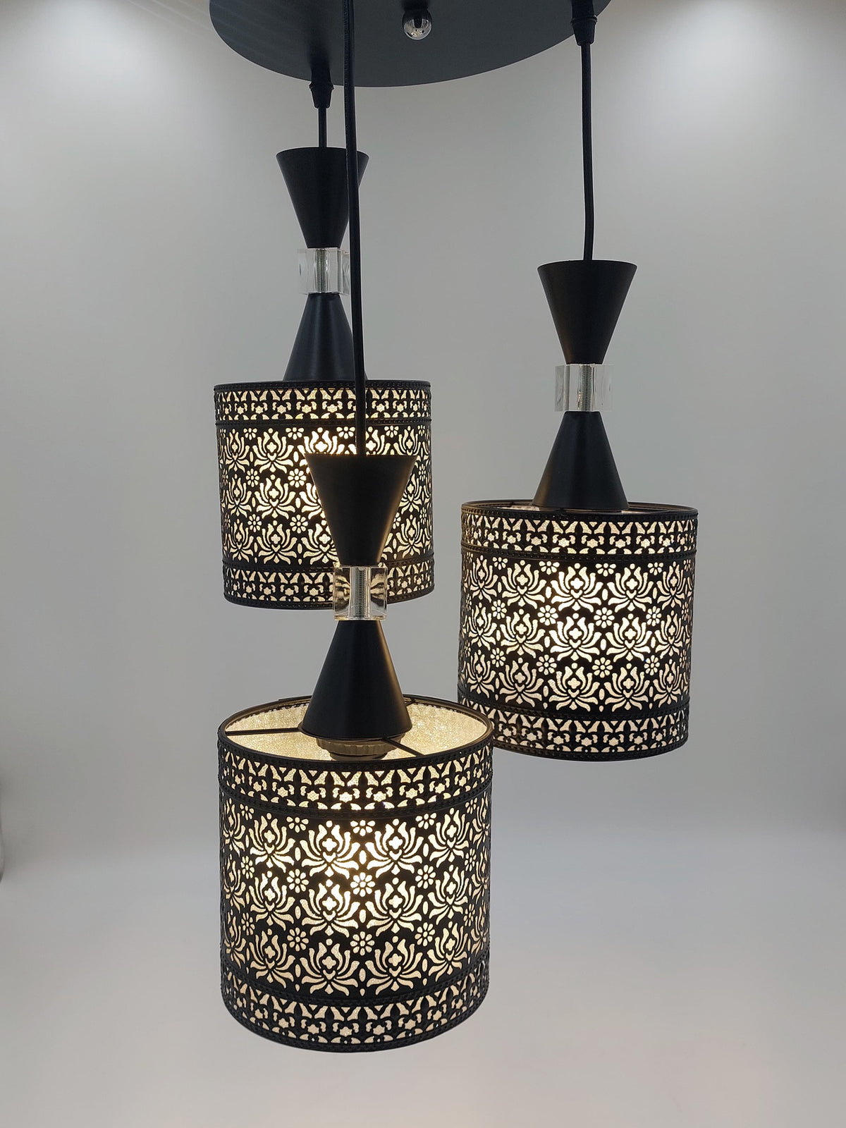 Light Fixture Pendant 3-BULB 1045/3BK LED