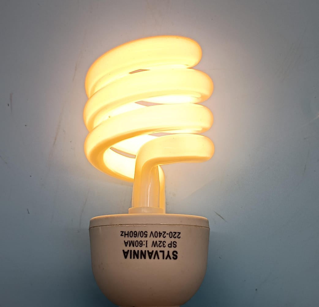 SYLVANIA Bulb Energy Sylvannia 32W Spiral 220V Warm White