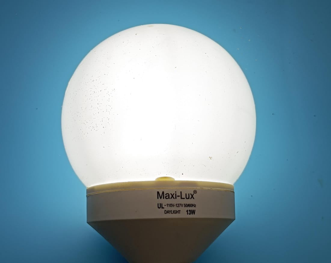MAXI-LUX Bulb Energy 13W 110V Round