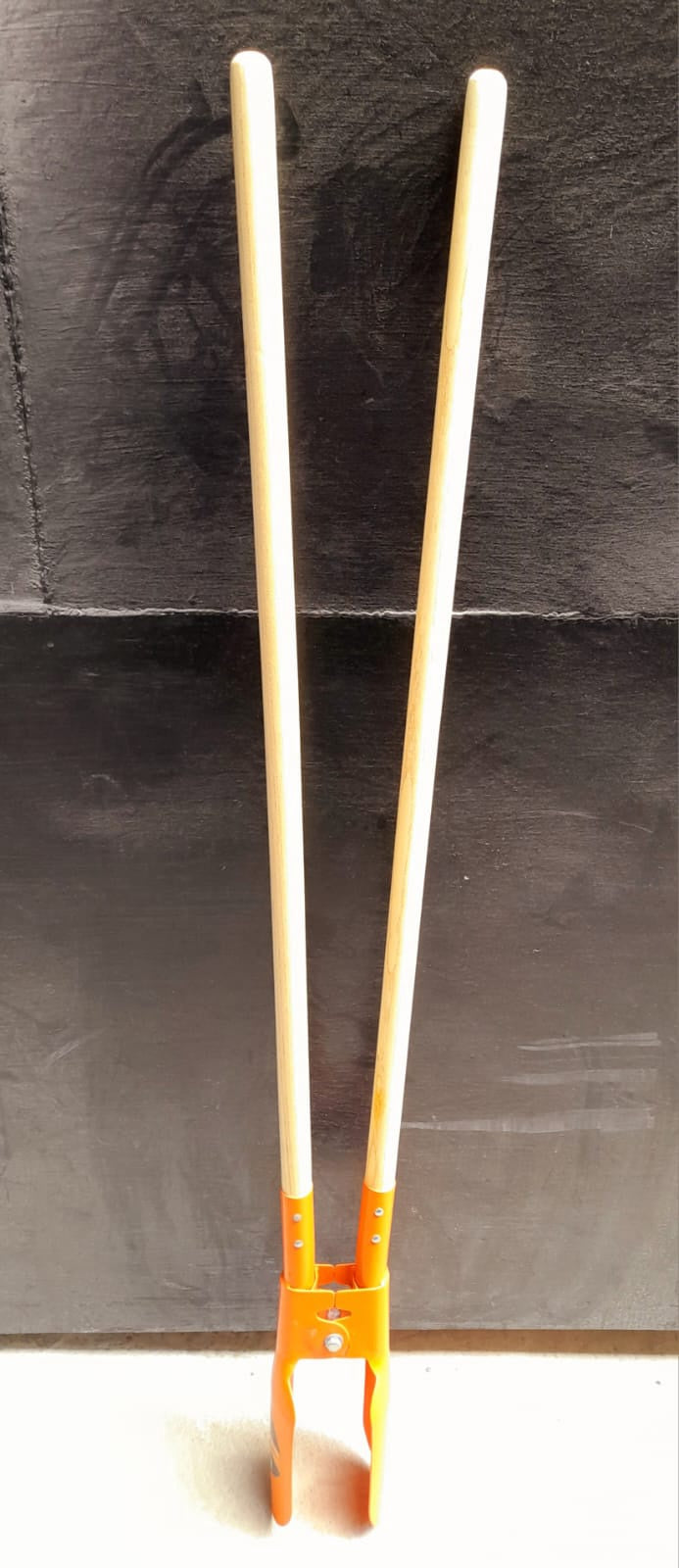 SACO Post Hole Digger 9X4.75" Blade FR-21847