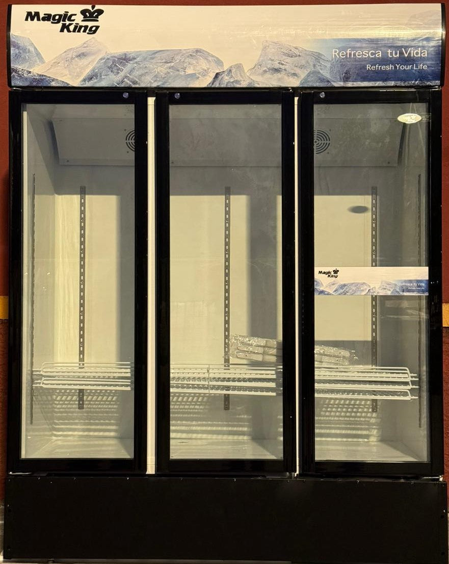 MAGIC KING Cooler Display SC-960LP 33.9CF Tripple Door