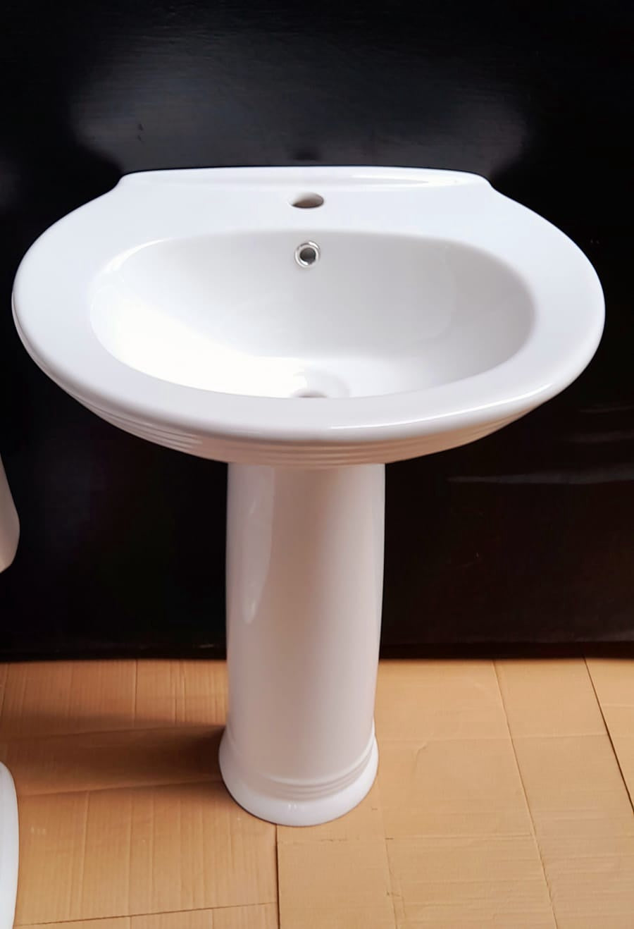 Sink Ware W/PEDESTAL White NSC-2631 Decorative