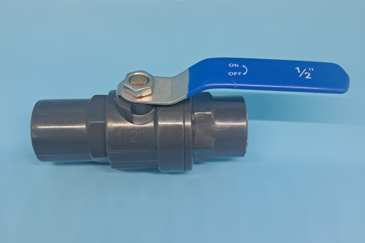 Lever Valve 1/2" PVC Gray