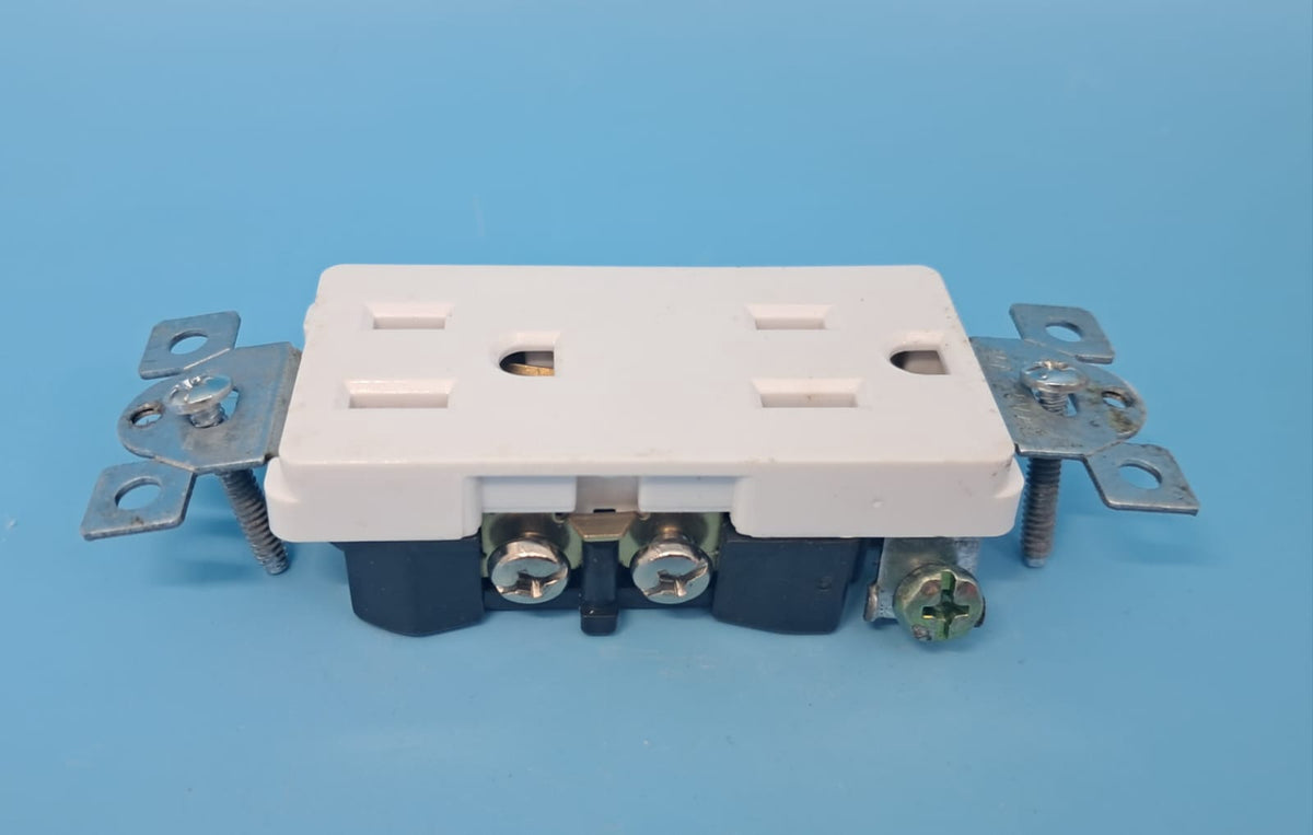 LEVITON Point Duplex Outlet Decora 15A WHITE/IVORY 5325-I