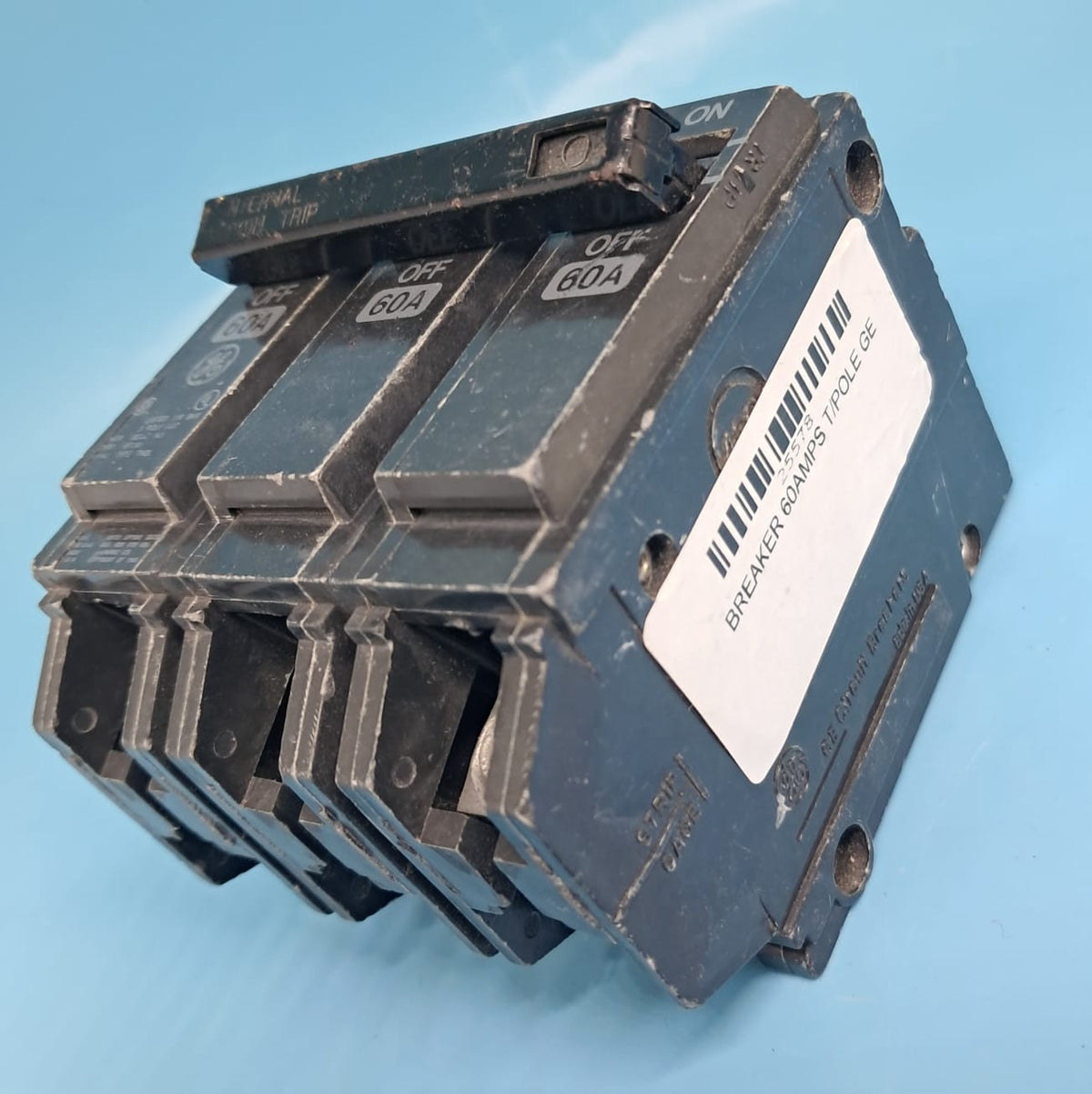 GE Breaker 60AMPS T/POLE